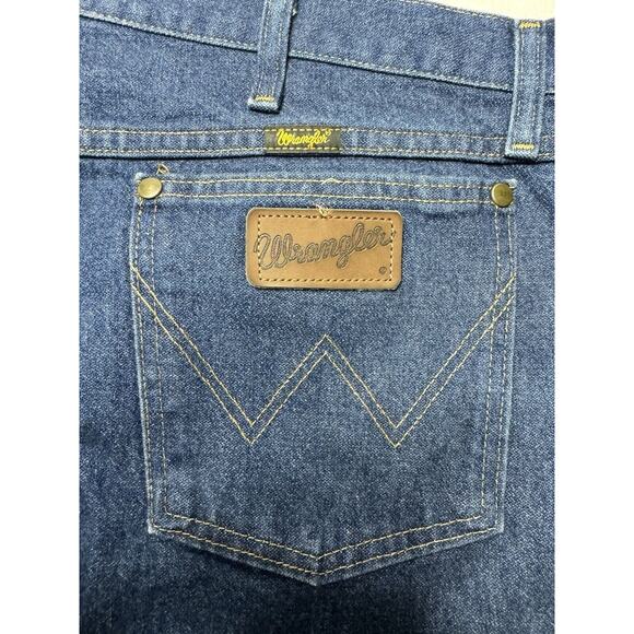 Wrangler Men's 47MWZ Regular Fit Straight Leg Western Blue Jeans - Size 44x30 - Picture 4 of 7